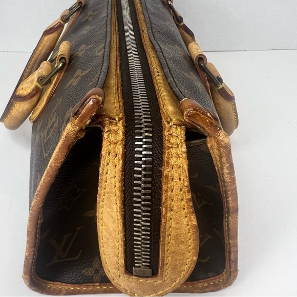 Louis Vuitton Monogram Popincourt Handbag/Purse | PRELOVED 🤎👜 - Picture 7 of 15